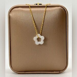 Flower Pendant 18K Pure SAUDI Gold